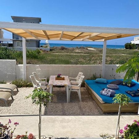 Cozy Beach House Перволия Экстерьер фото