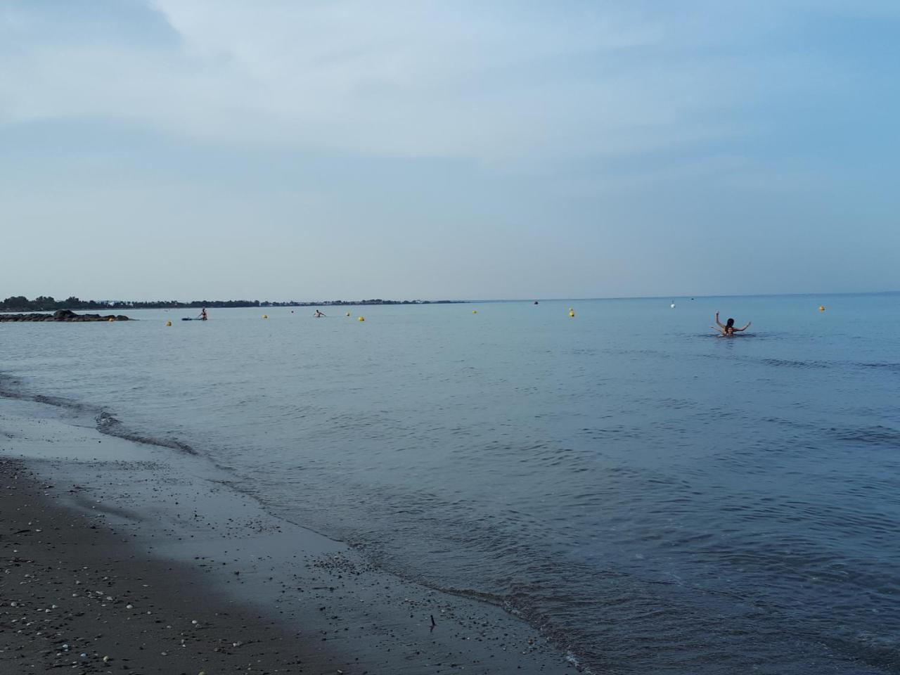 Cozy Beach House Перволия Экстерьер фото